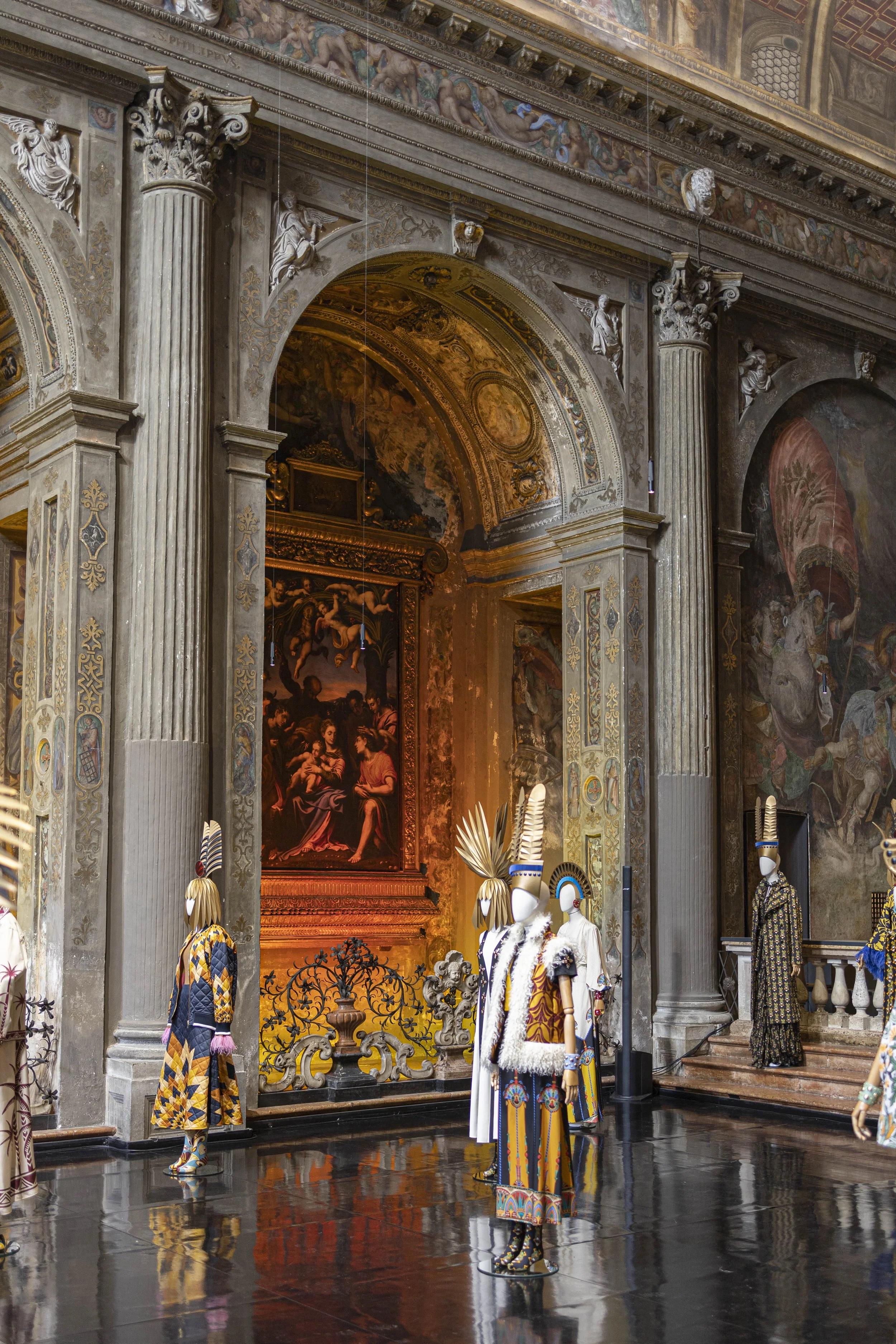 Luce Sacra | Site specific installation for Double J